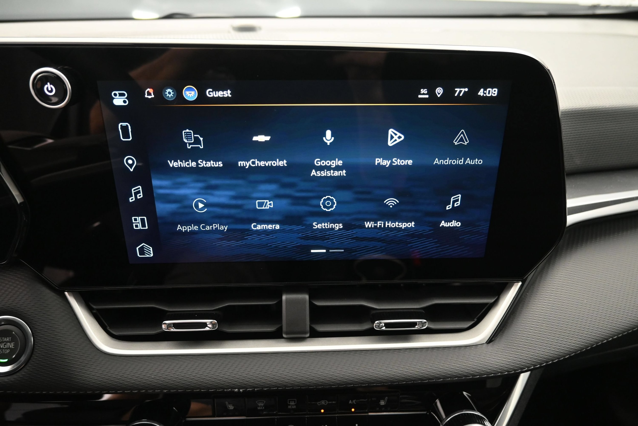 2027 Chevrolet Equinox LT - Photo 33