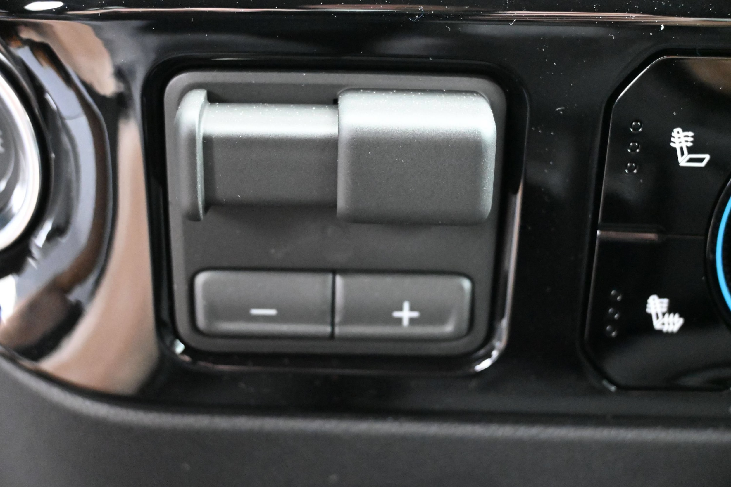 2026 Chevrolet Silverado 1500 RST - Photo 39