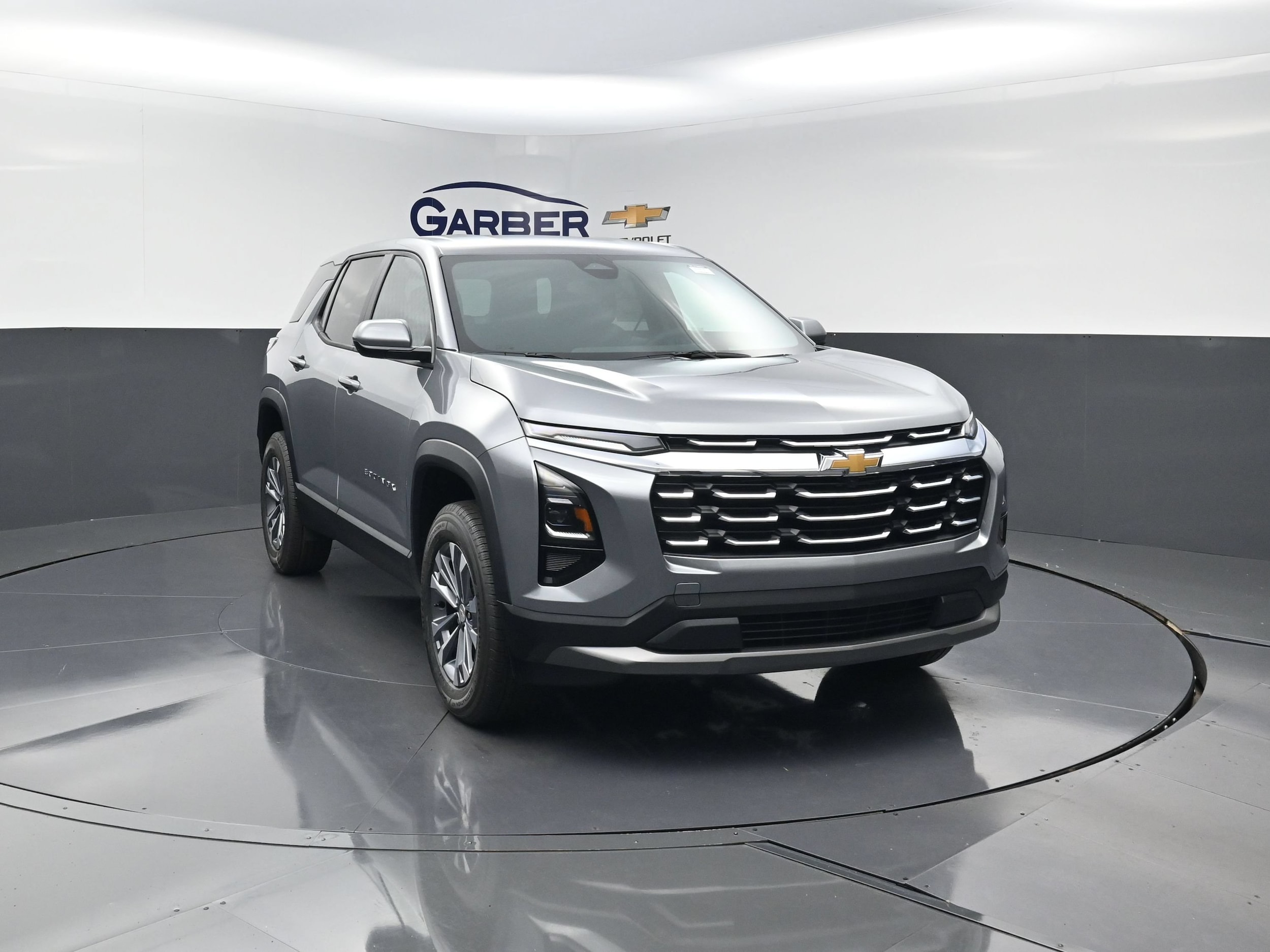2027 Chevrolet Equinox LT - Photo 8