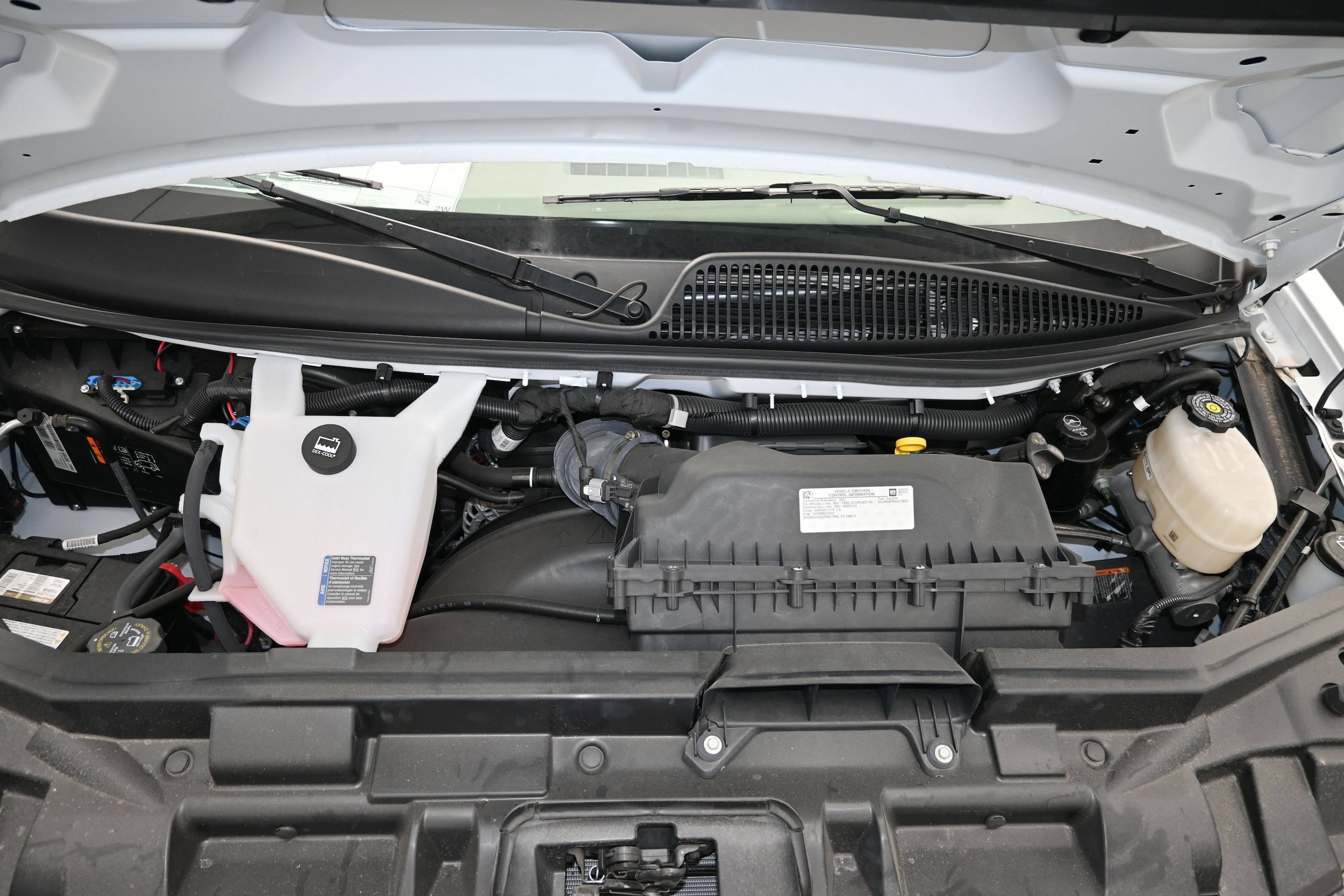 2025 Chevrolet Express Cargo Work Van - Photo 29