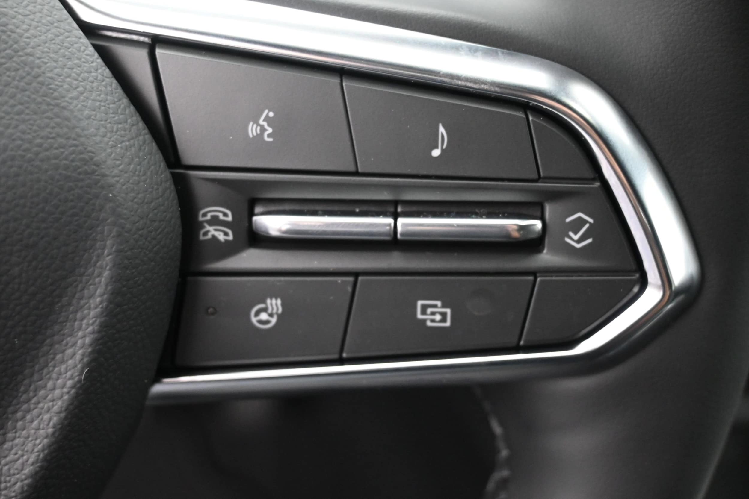 2027 Chevrolet Equinox LT - Photo 28
