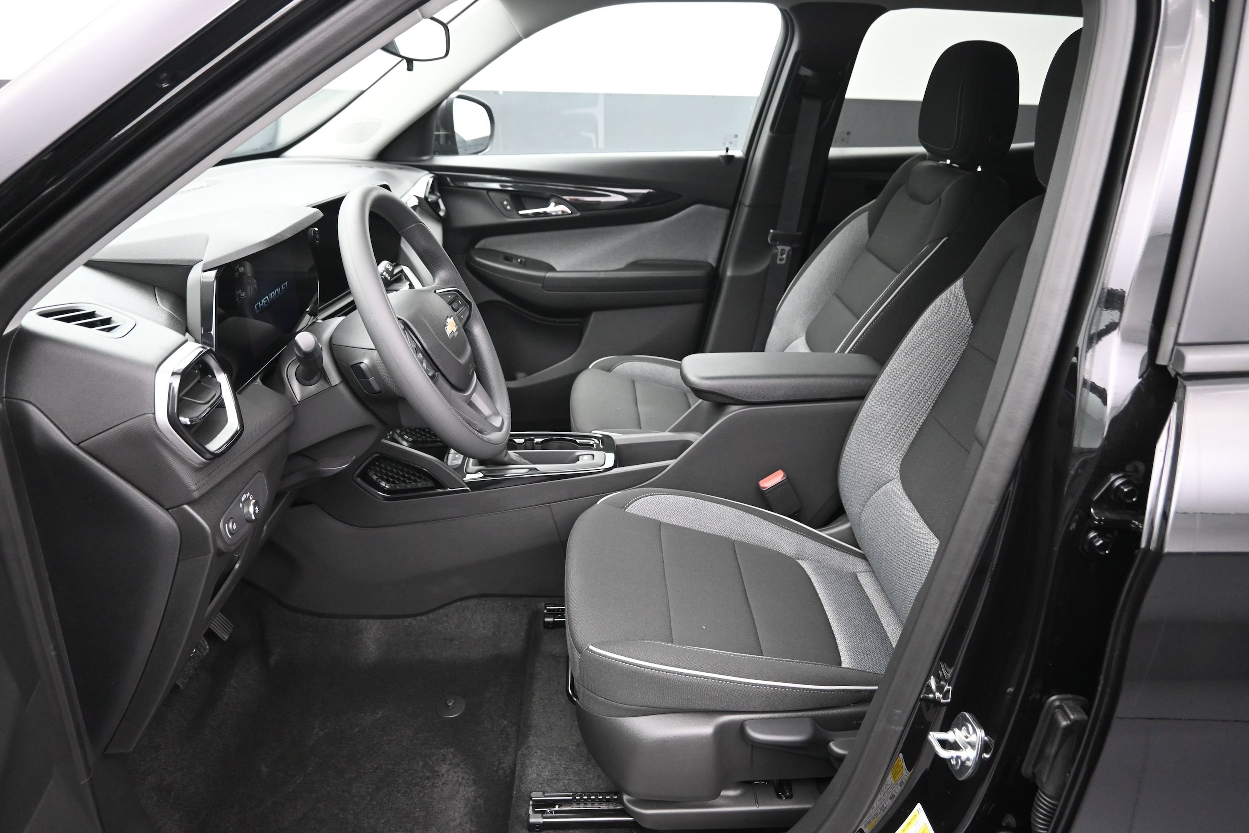 2026 Chevrolet Trailblazer LS - Photo 18