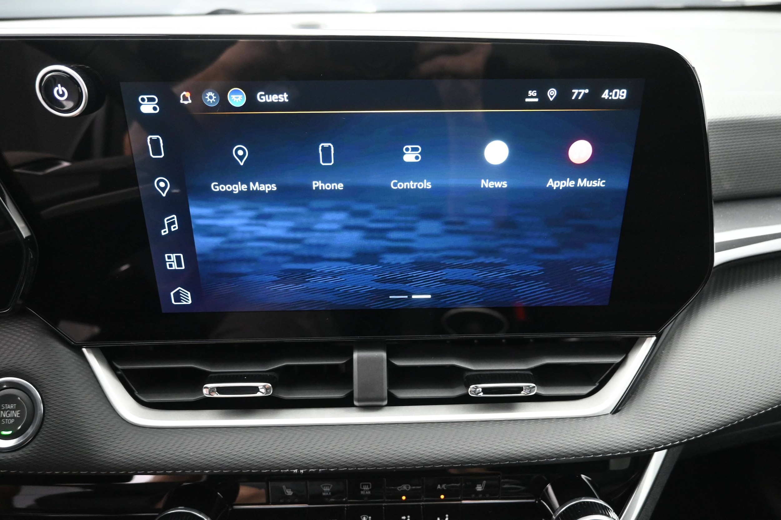 2027 Chevrolet Equinox LT - Photo 34