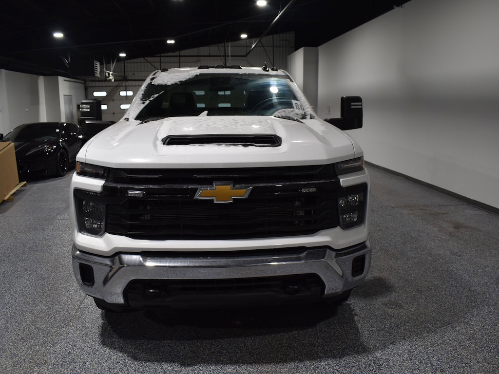 New 2025 Chevrolet Silverado 3500 HD Chassis Cab Work Truck Truck