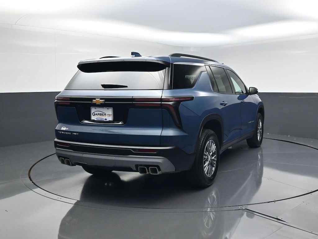 Used 2026 Chevrolet Traverse LT SUV