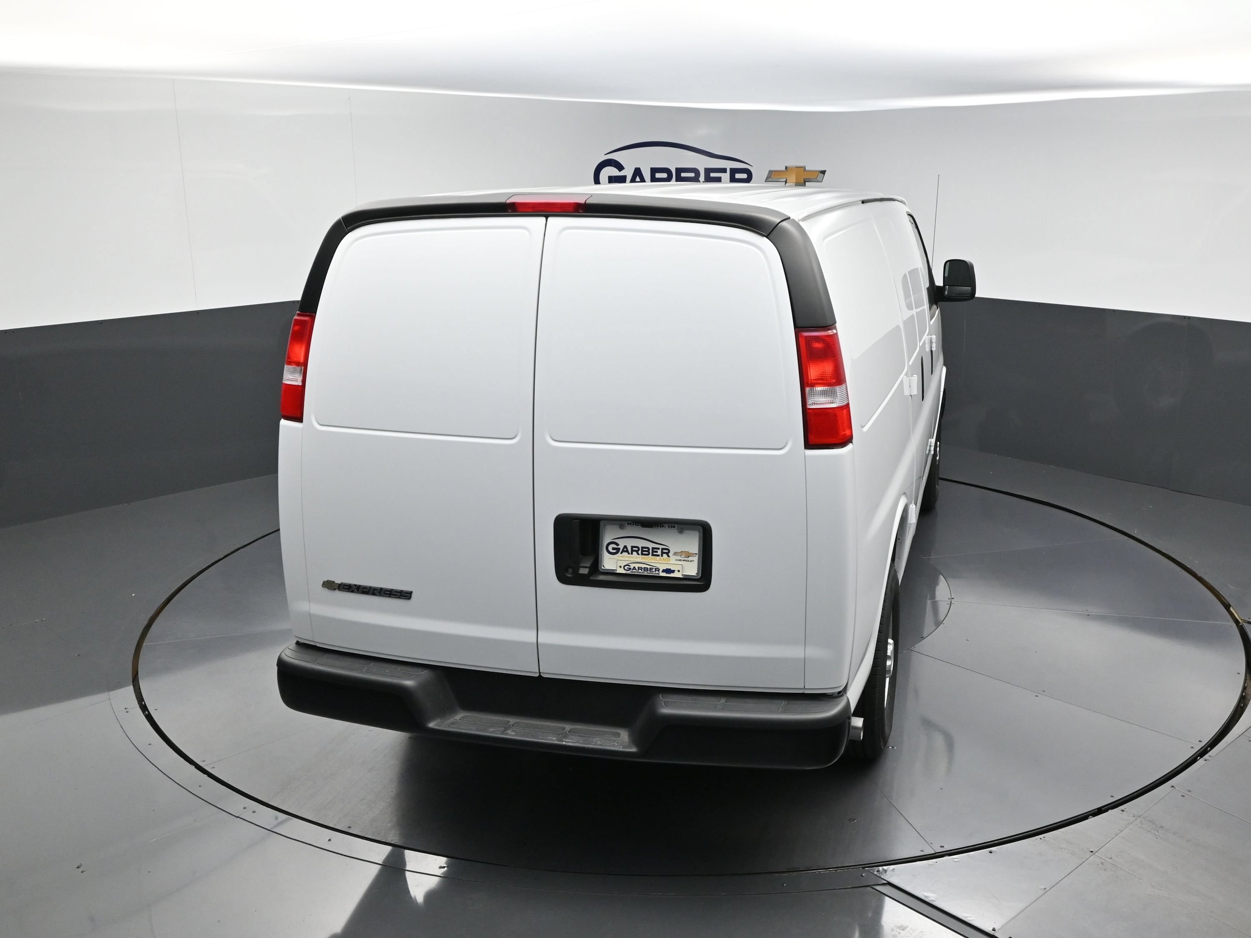 2025 Chevrolet Express Cargo Work Van - Photo 14