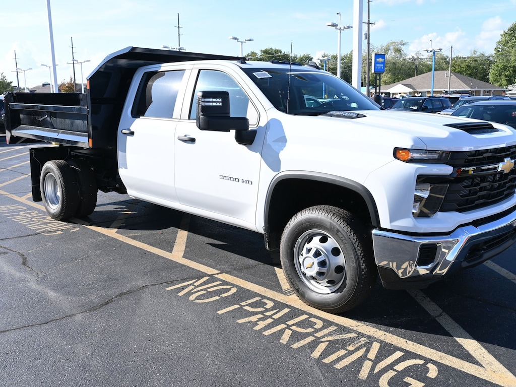 New 2025 Chevrolet Silverado 3500 HD Chassis Cab Work Truck Truck
