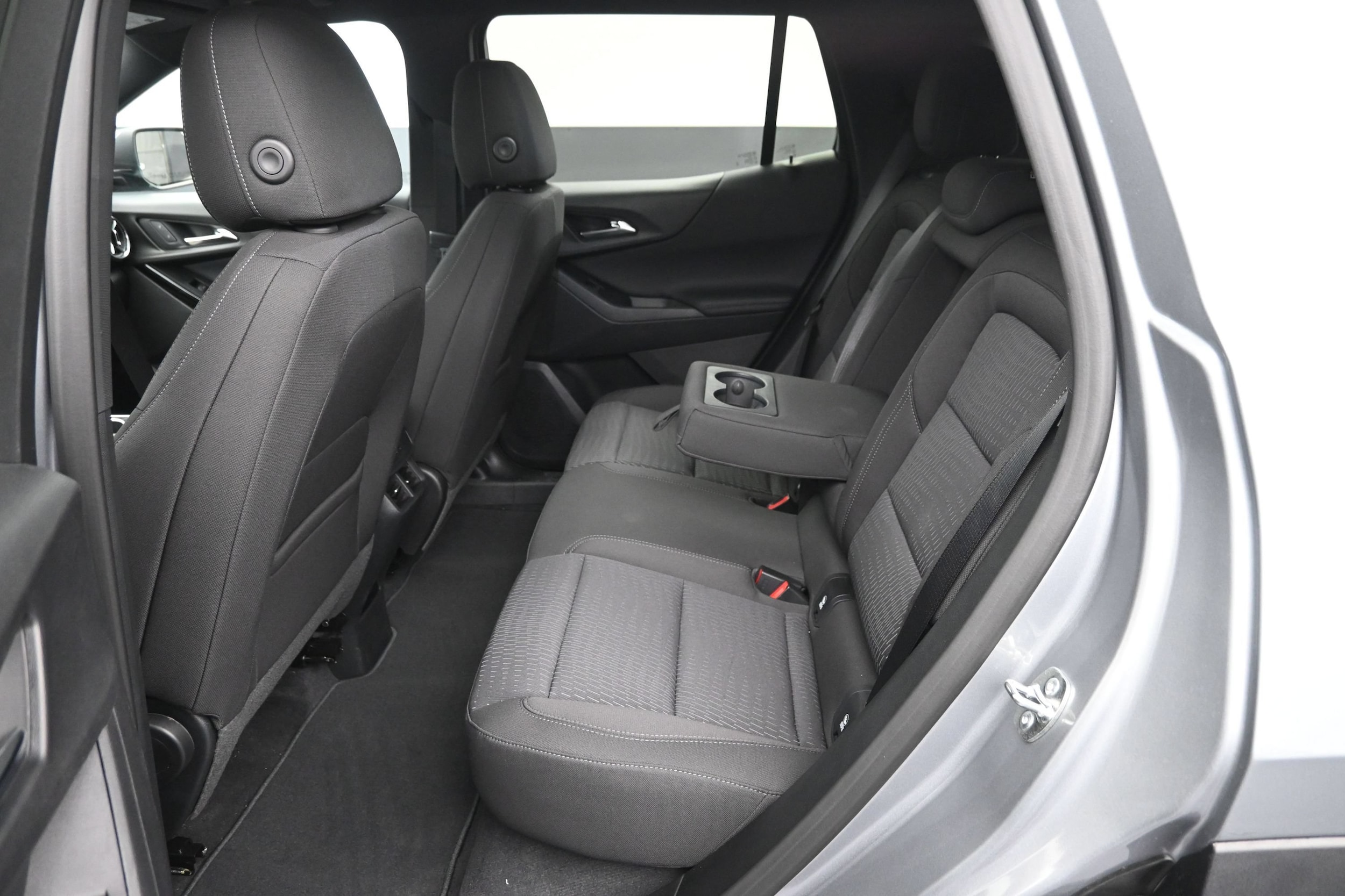 2027 Chevrolet Equinox LT - Photo 45