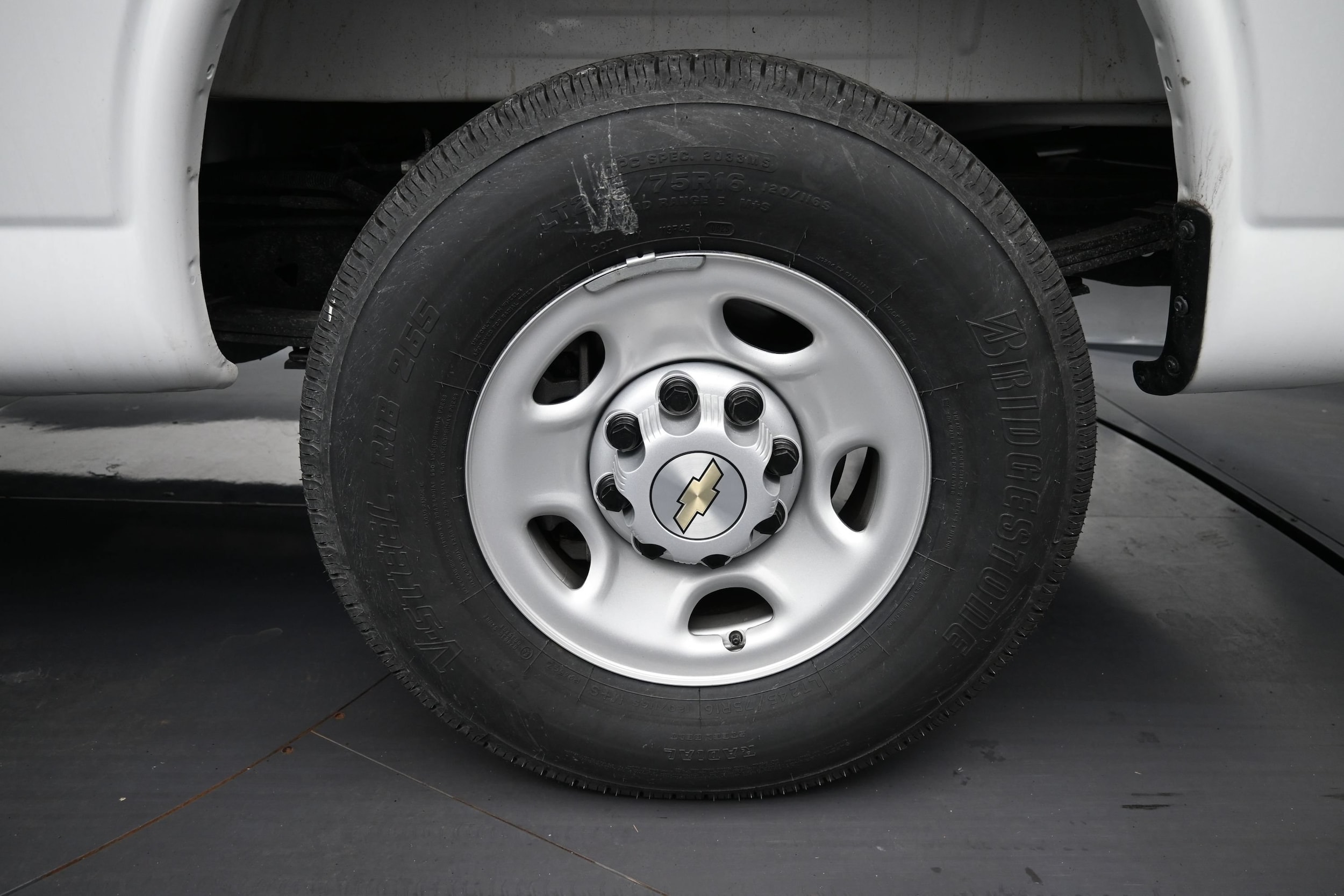 2025 Chevrolet Express Cargo Work Van - Photo 28