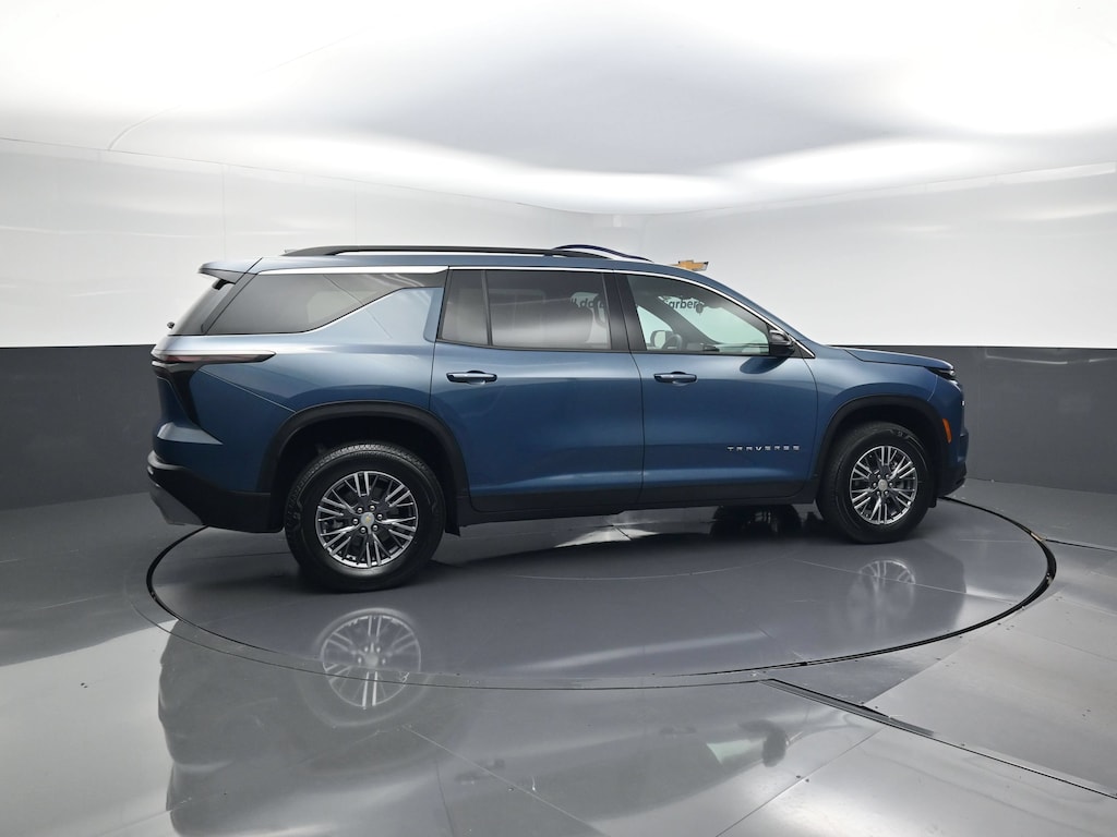 Used 2026 Chevrolet Traverse LT SUV