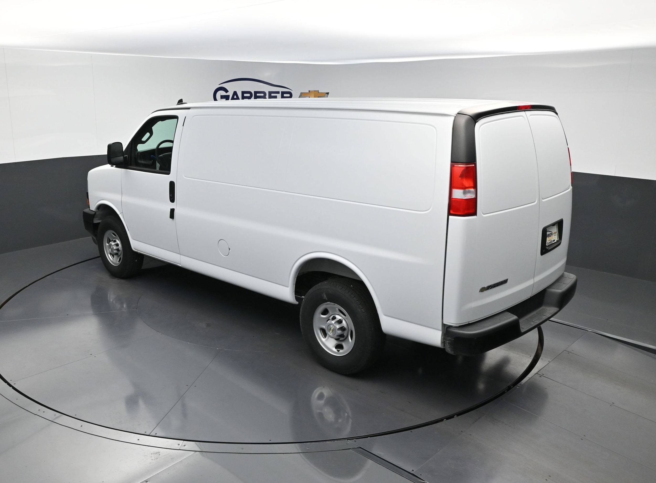 2025 Chevrolet Express Cargo Work Van - Photo 13