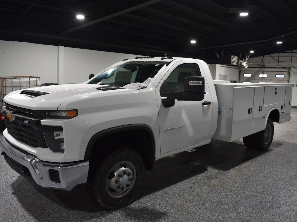 New 2025 Chevrolet Silverado 3500 HD Chassis Cab Work Truck Truck