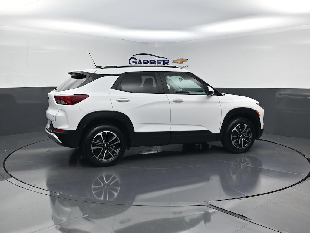 Used 2024 Chevrolet Trailblazer LT SUV