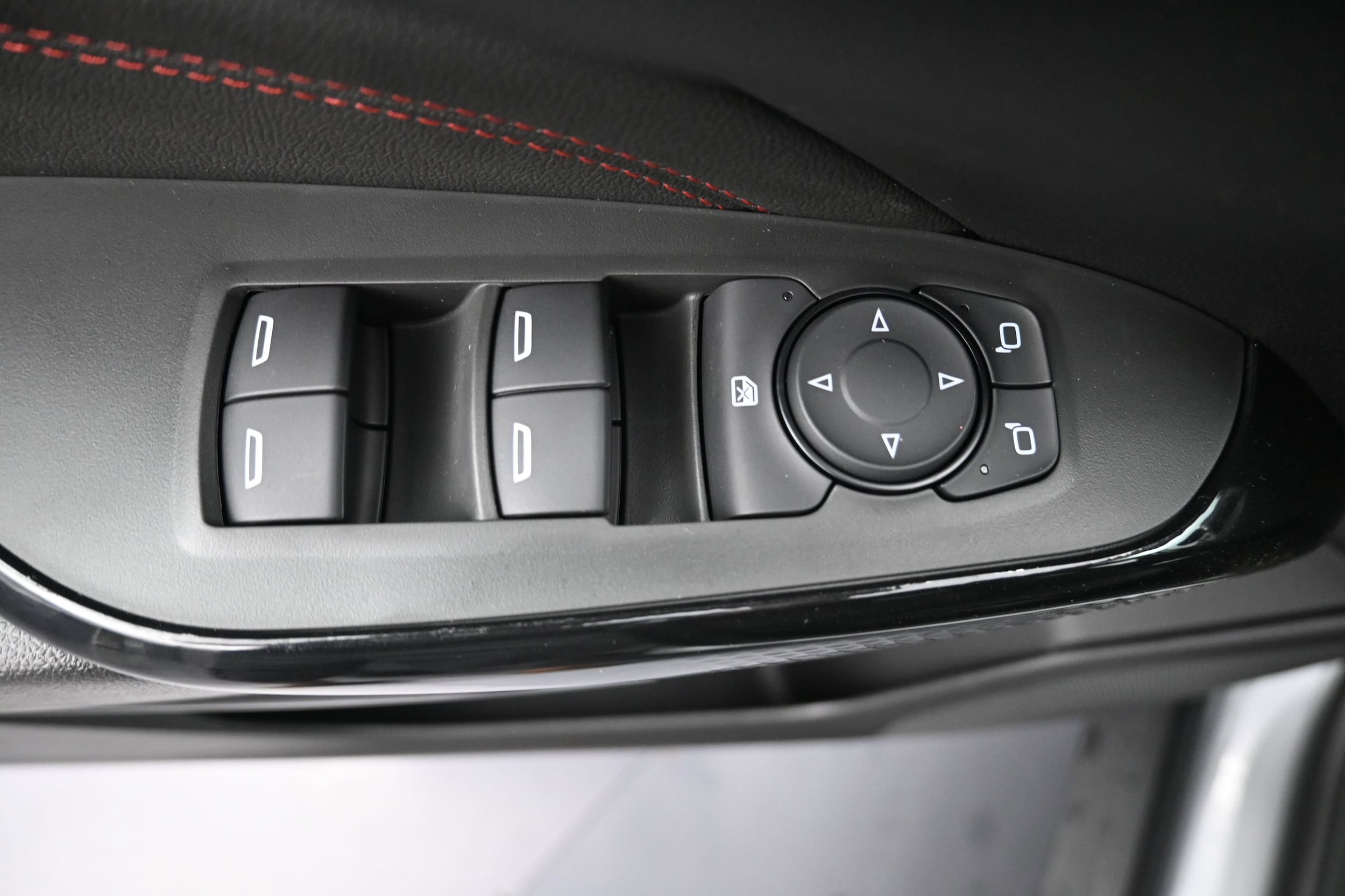 2026 Chevrolet Trax RS - Photo 24