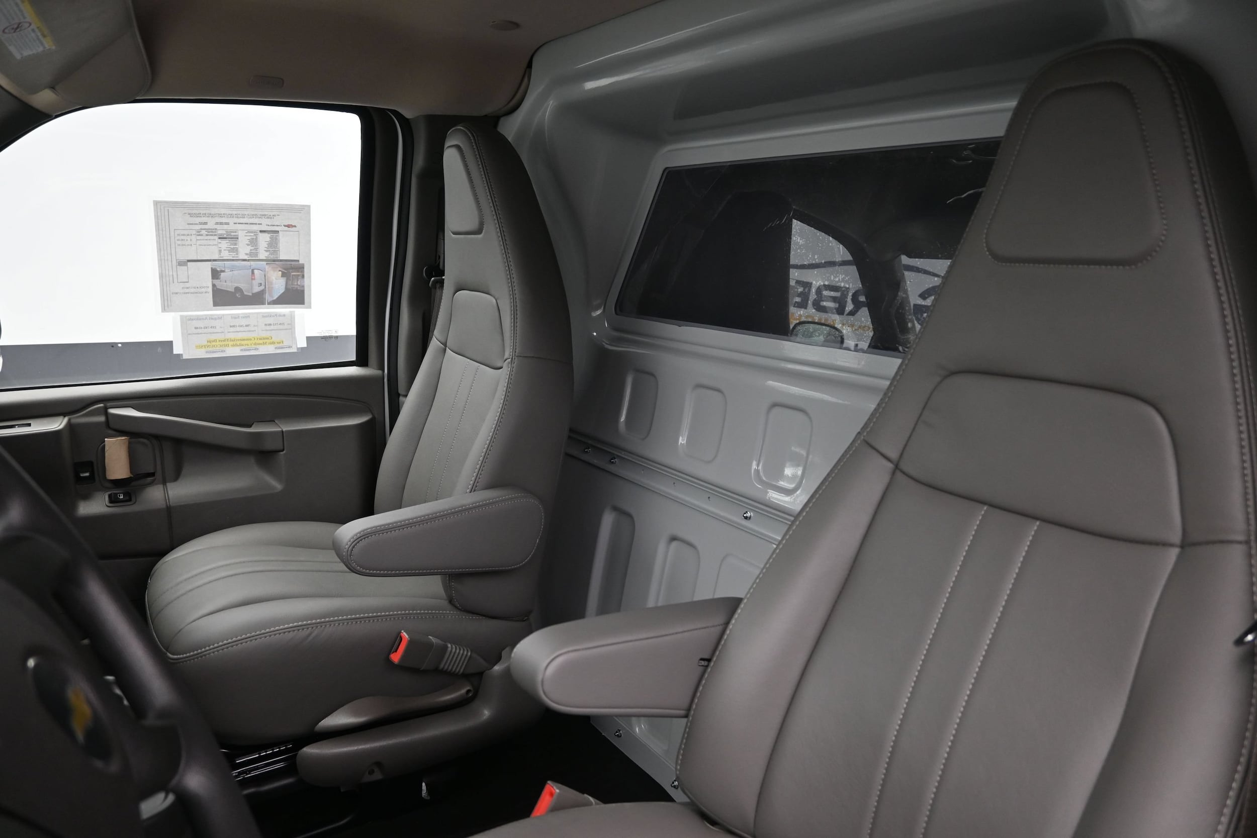2025 Chevrolet Express Cargo Work Van - Photo 23