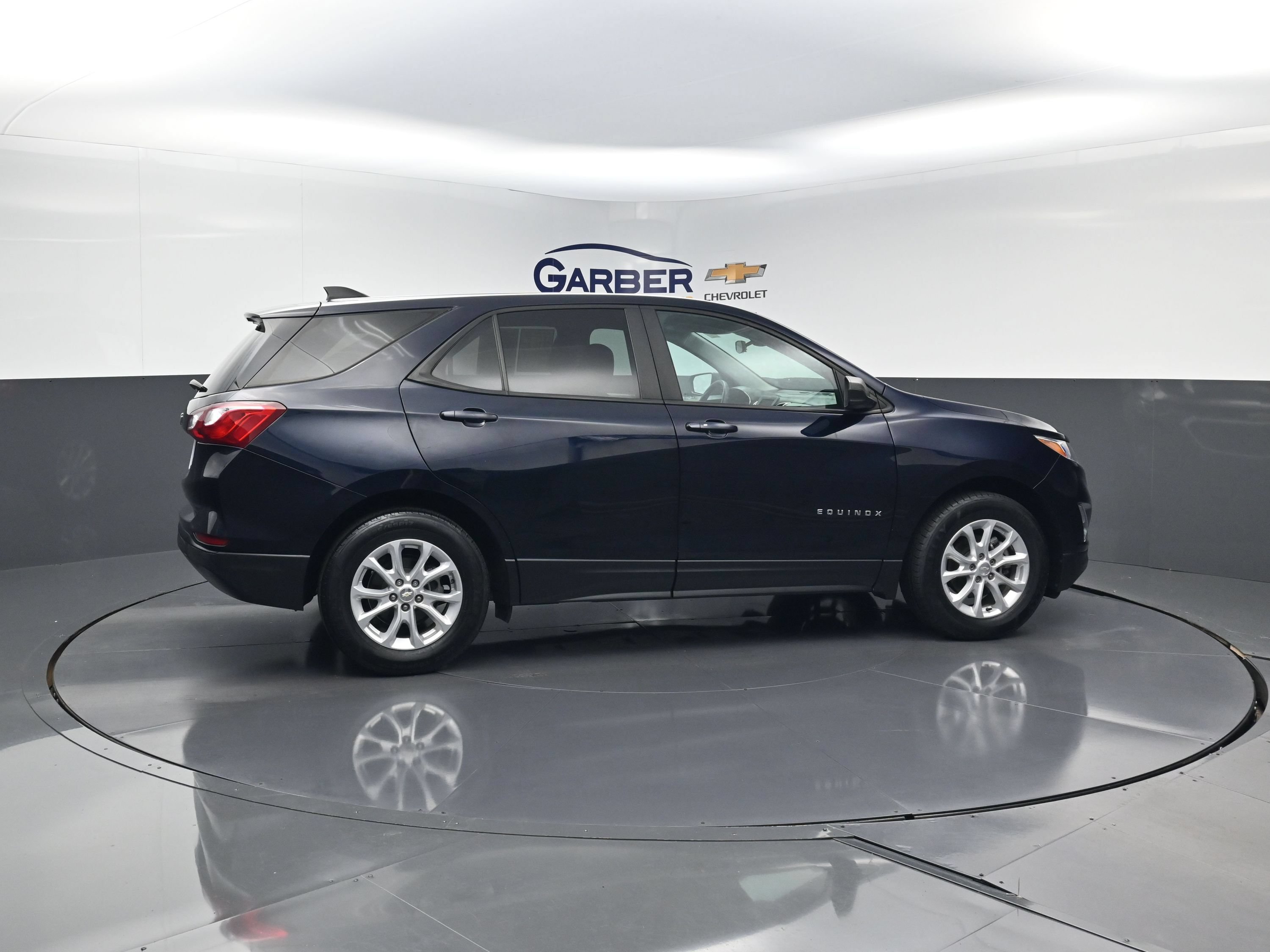 Used 2020 Chevrolet Equinox LS with VIN 3GNAXHEV6LS647638 for sale in Highland, IN