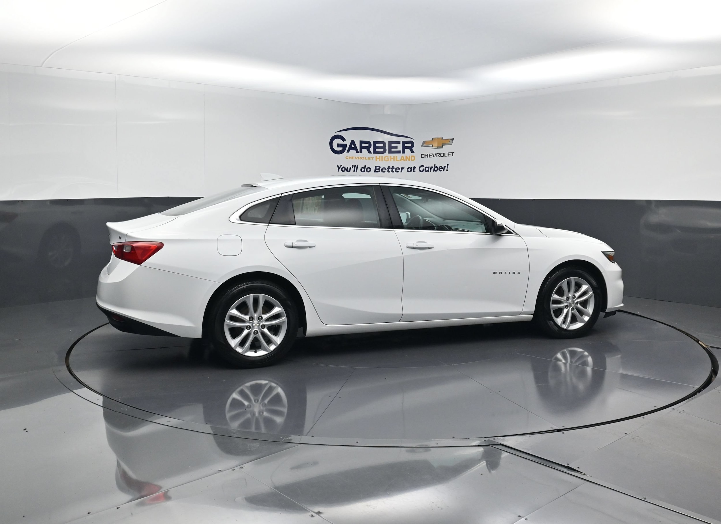 Used 2017 Chevrolet Malibu 1LT with VIN 1G1ZE5ST6HF250275 for sale in Highland, IN