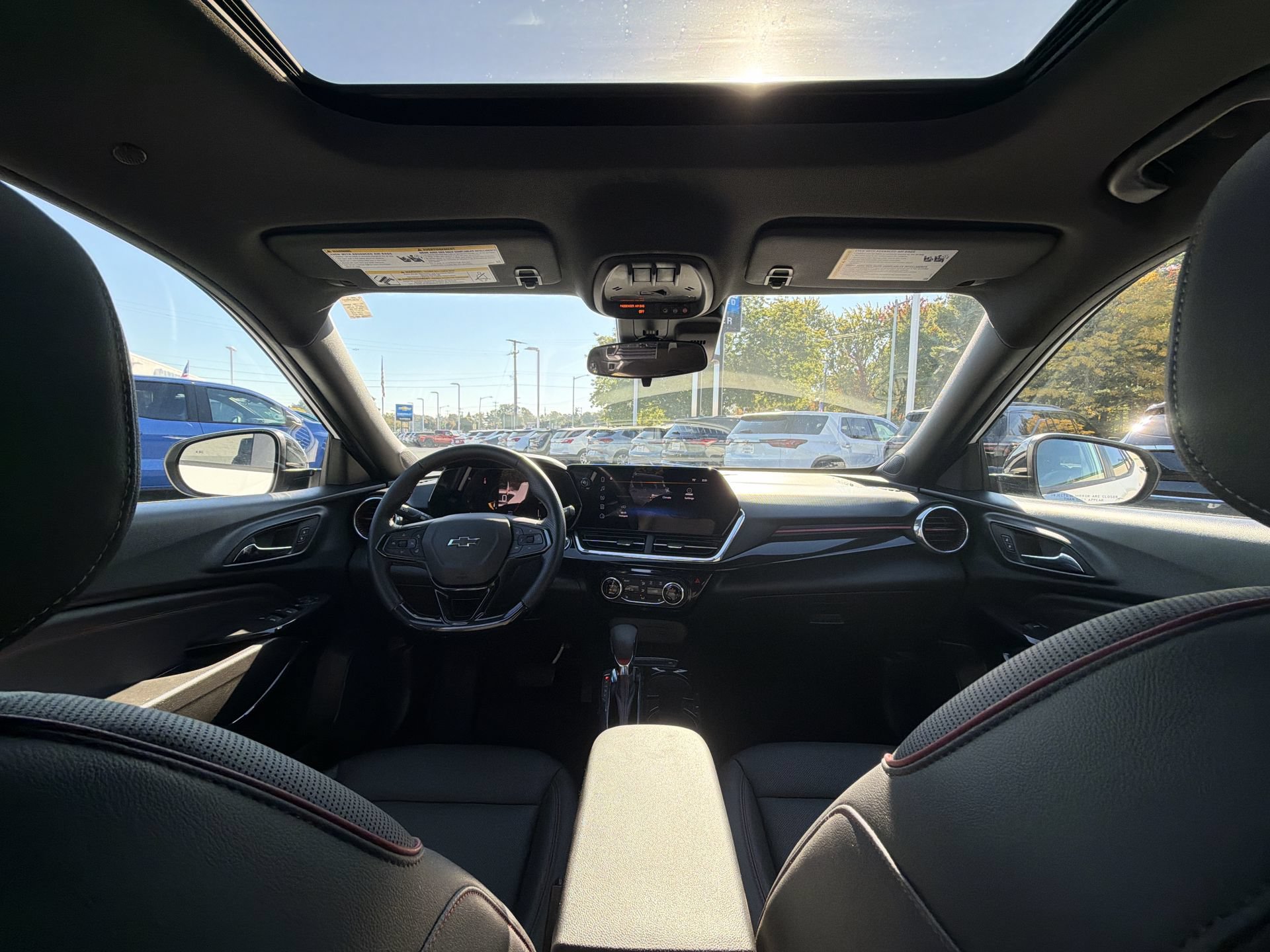 2025 Chevrolet Trax RS - Photo 35