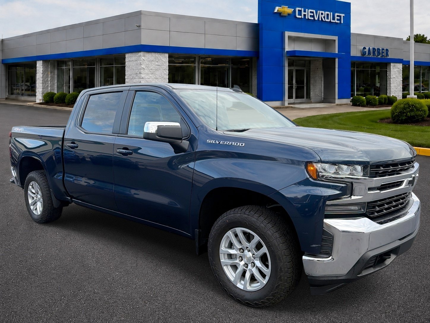 Used 2020 Chevrolet Silverado 1500 LT Truck Crew Cab