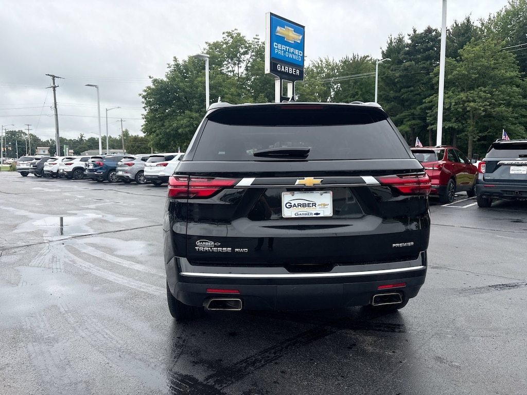 Used 2023 Chevrolet Traverse Premier SUV