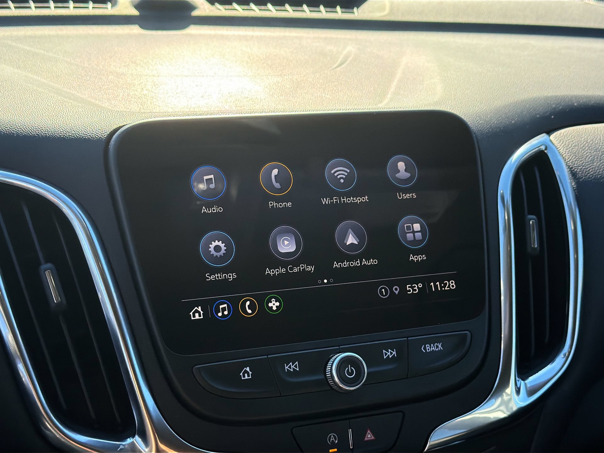 2024 Chevrolet Equinox LT - Photo 25
