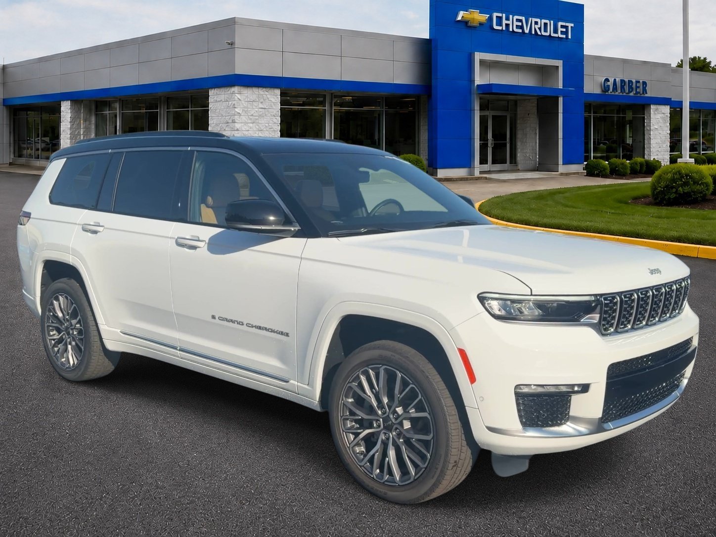 Used 2025 Jeep Grand Cherokee L Summit Reserve SUV