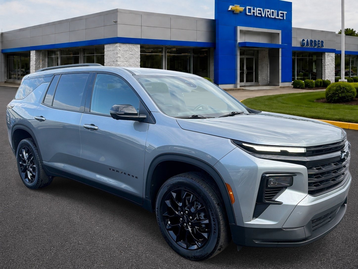 Used 2024 Chevrolet Traverse LT SUV