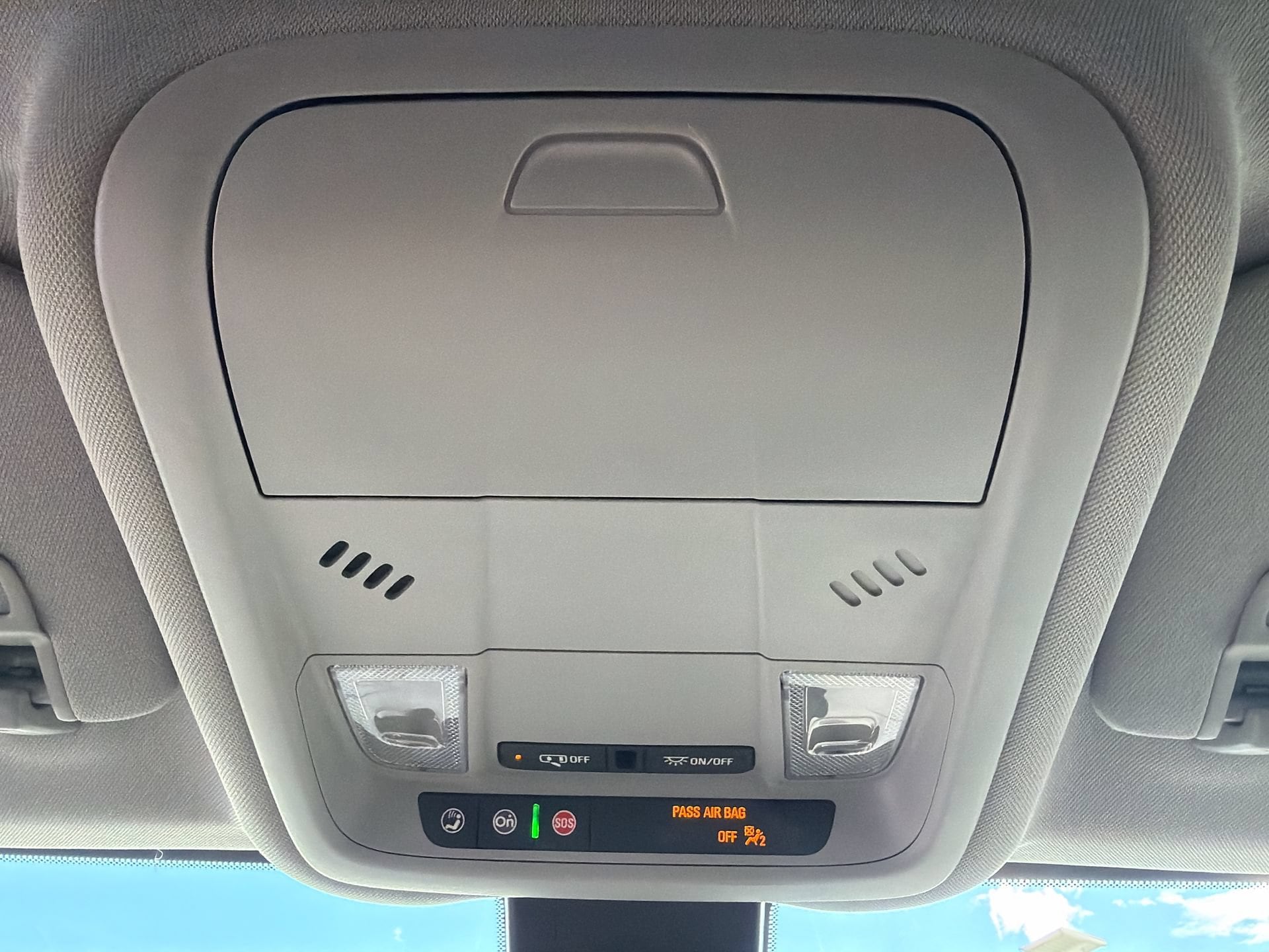 2022 Chevrolet Equinox LT - Photo 17