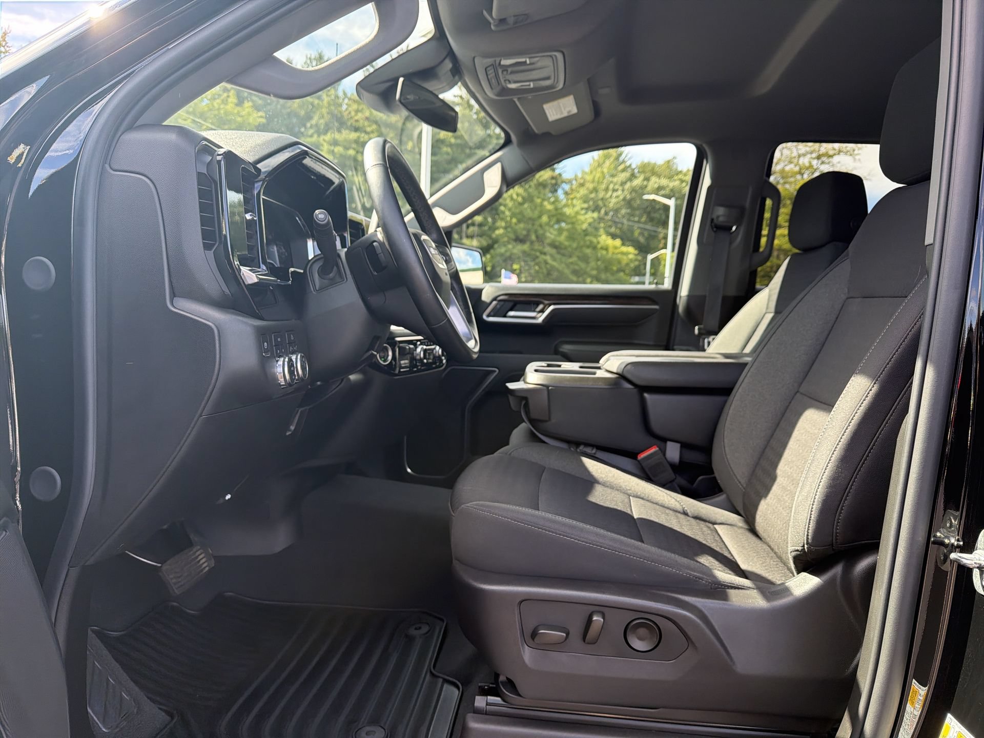 2025 GMC Sierra 1500 Elevation - Photo 13