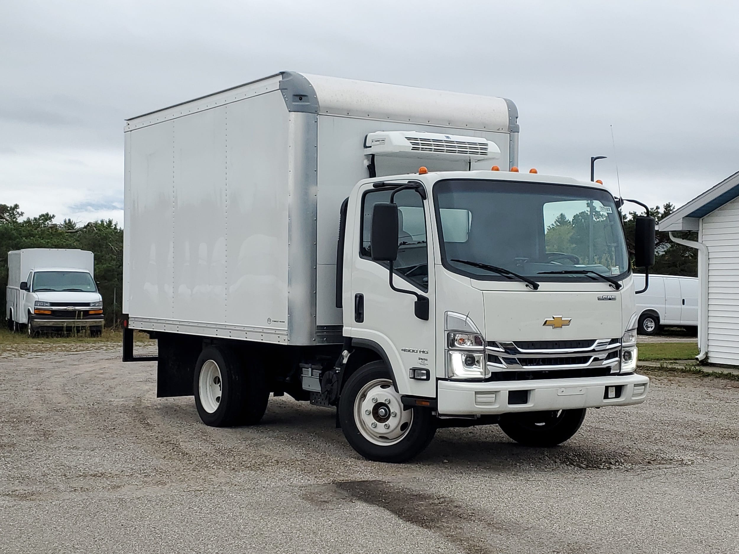 2025 Chevrolet Low Cab Forward Base