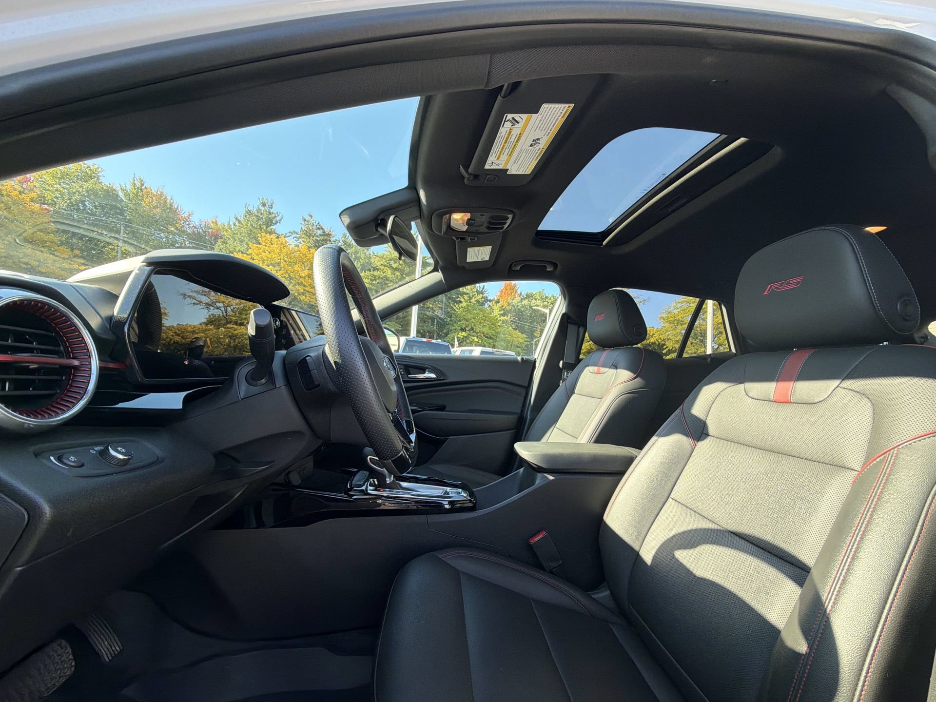 2025 Chevrolet Trax RS - Photo 14