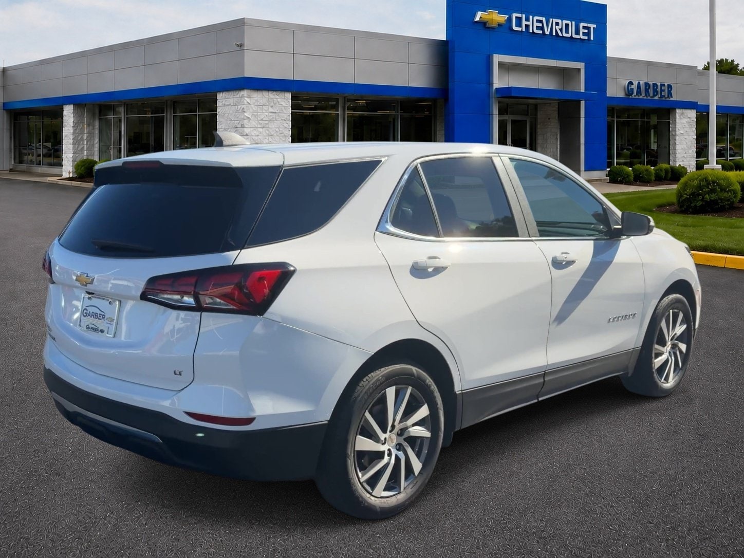 2024 Chevrolet Equinox LT - Photo 8