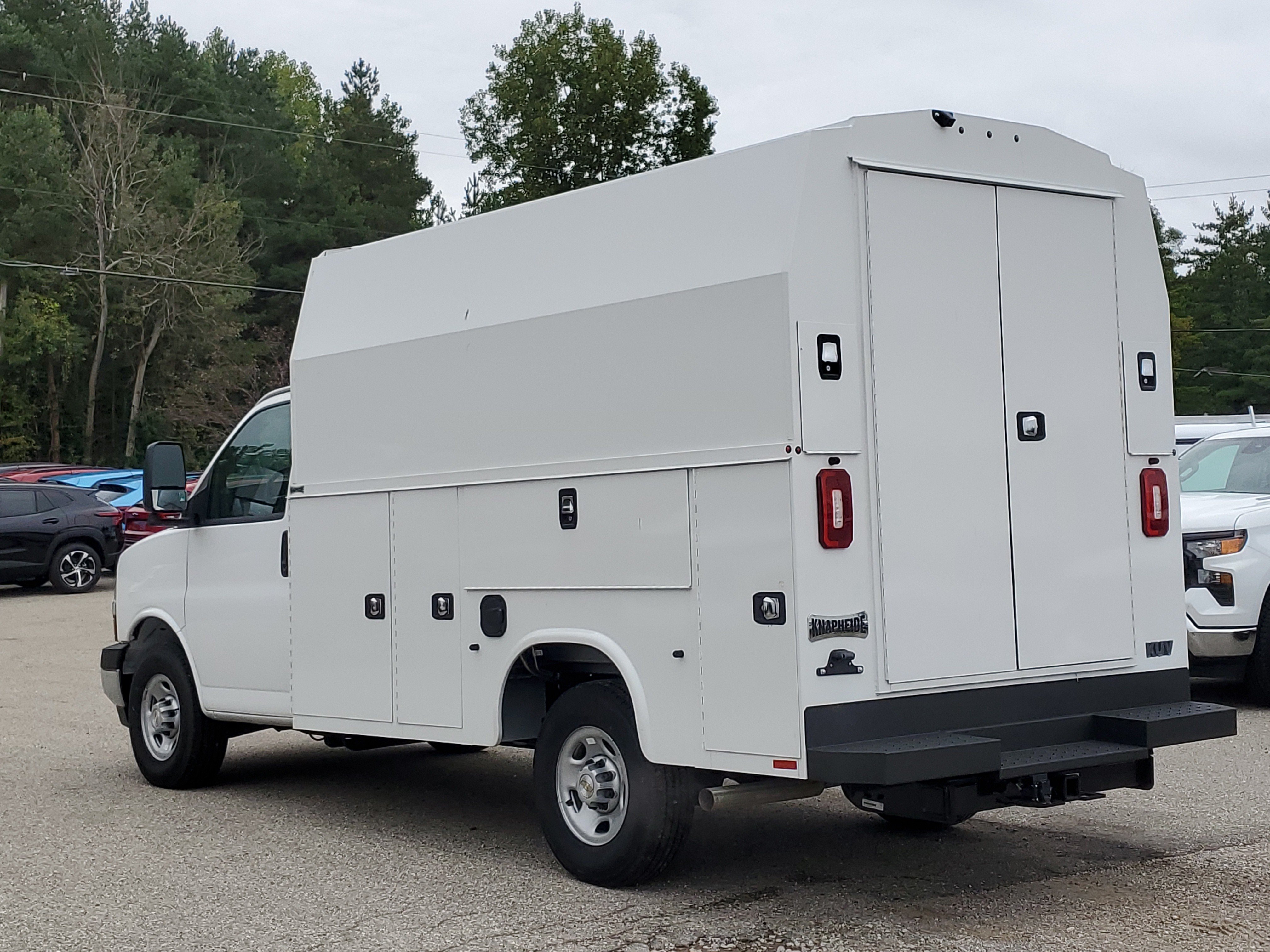 New 2026 Chevrolet Express Cutaway 3500 1WT Cutaway Van