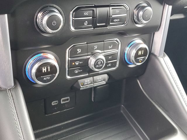 2024 GMC Yukon SLE - Photo 15
