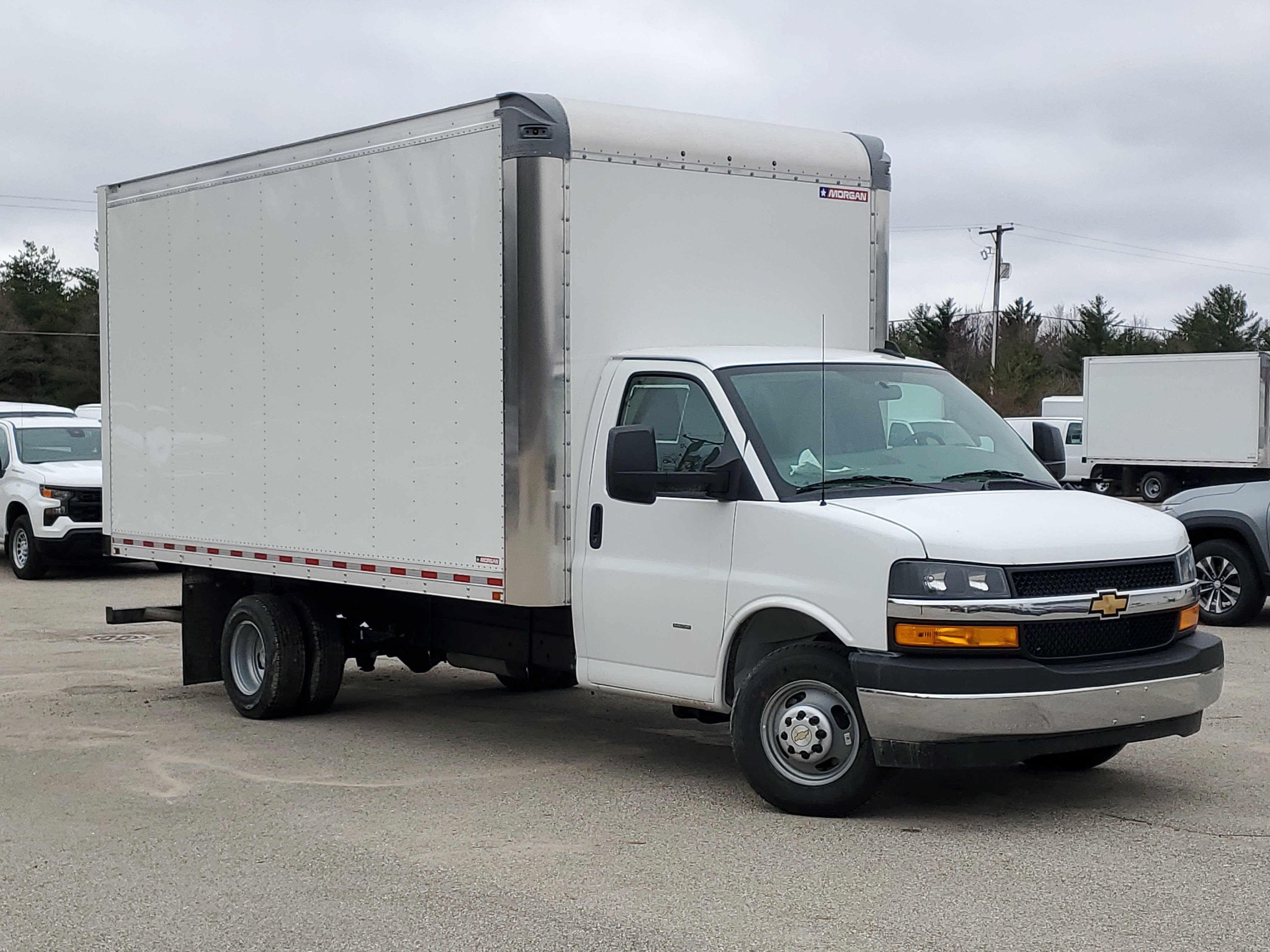 2026 Chevrolet Express Cutaway Base