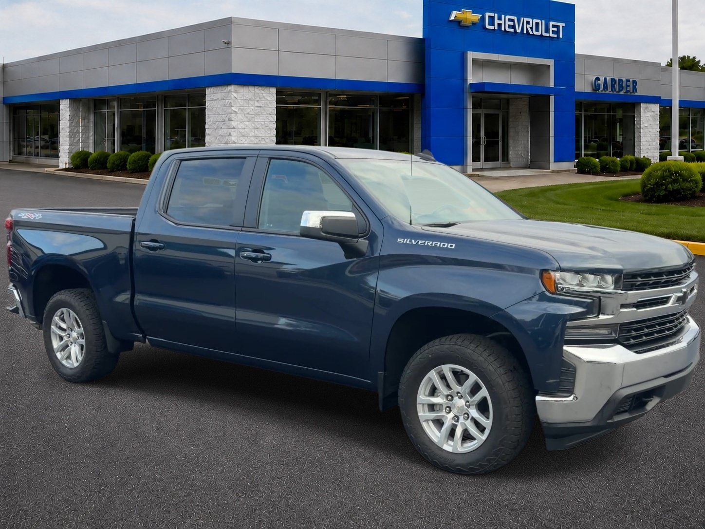 Used 2020 Chevrolet Silverado 1500 LT Truck Crew Cab