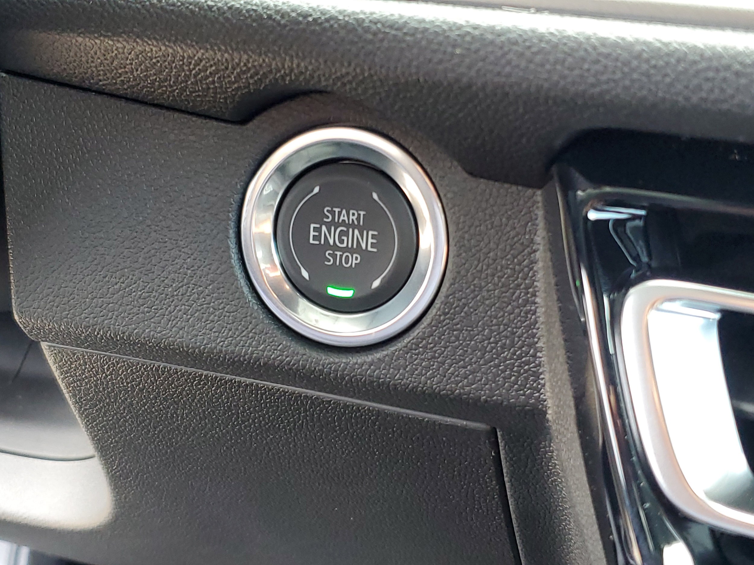 2027 Chevrolet Traverse LT - Photo 12