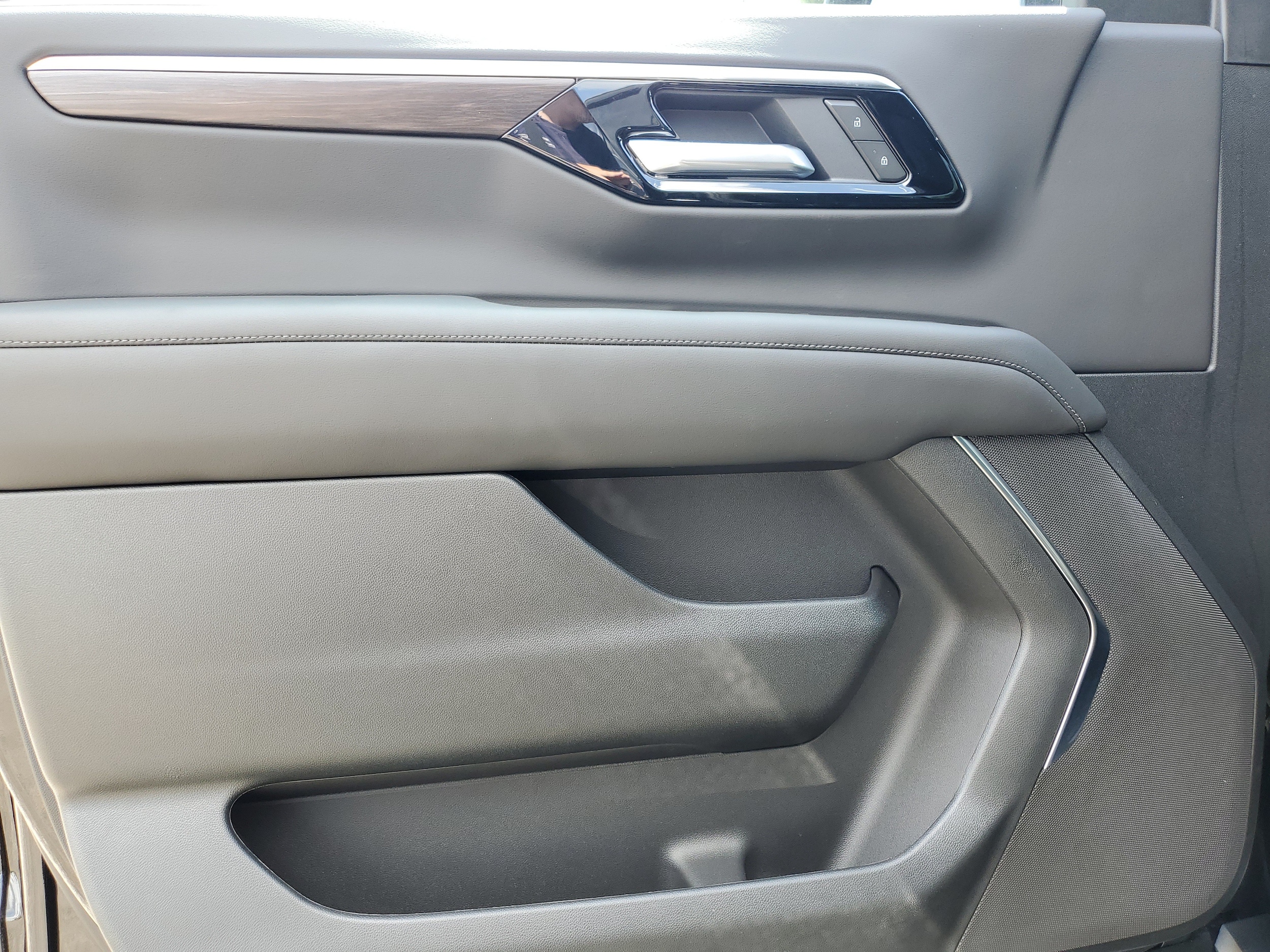 2026 Chevrolet Tahoe LS - Photo 21