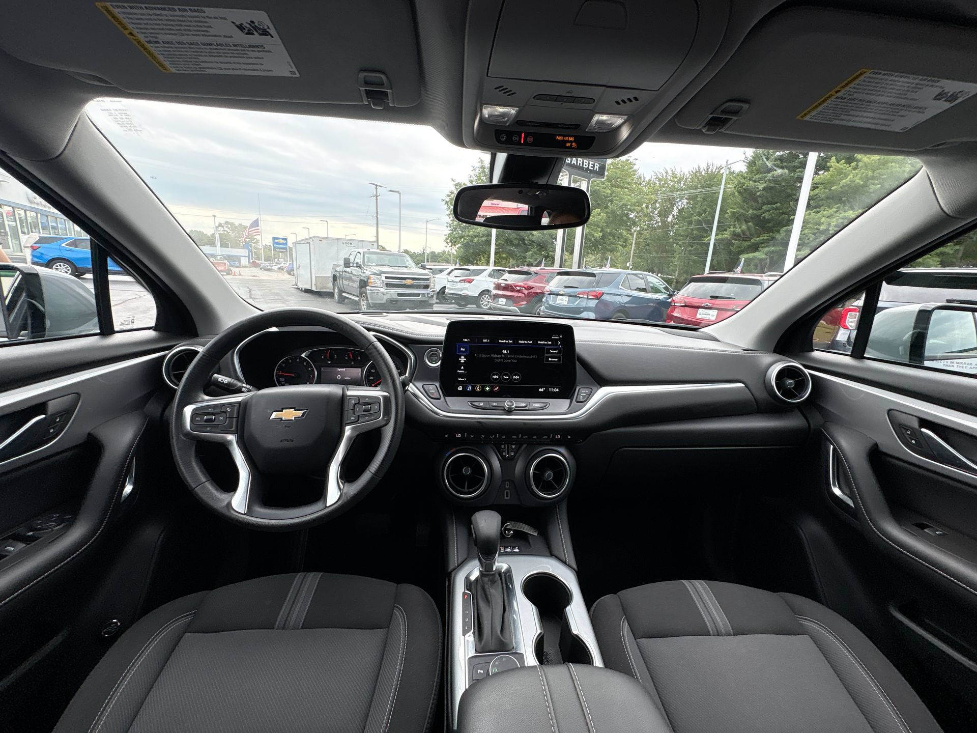 2024 Chevrolet Blazer 2LT - Photo 17