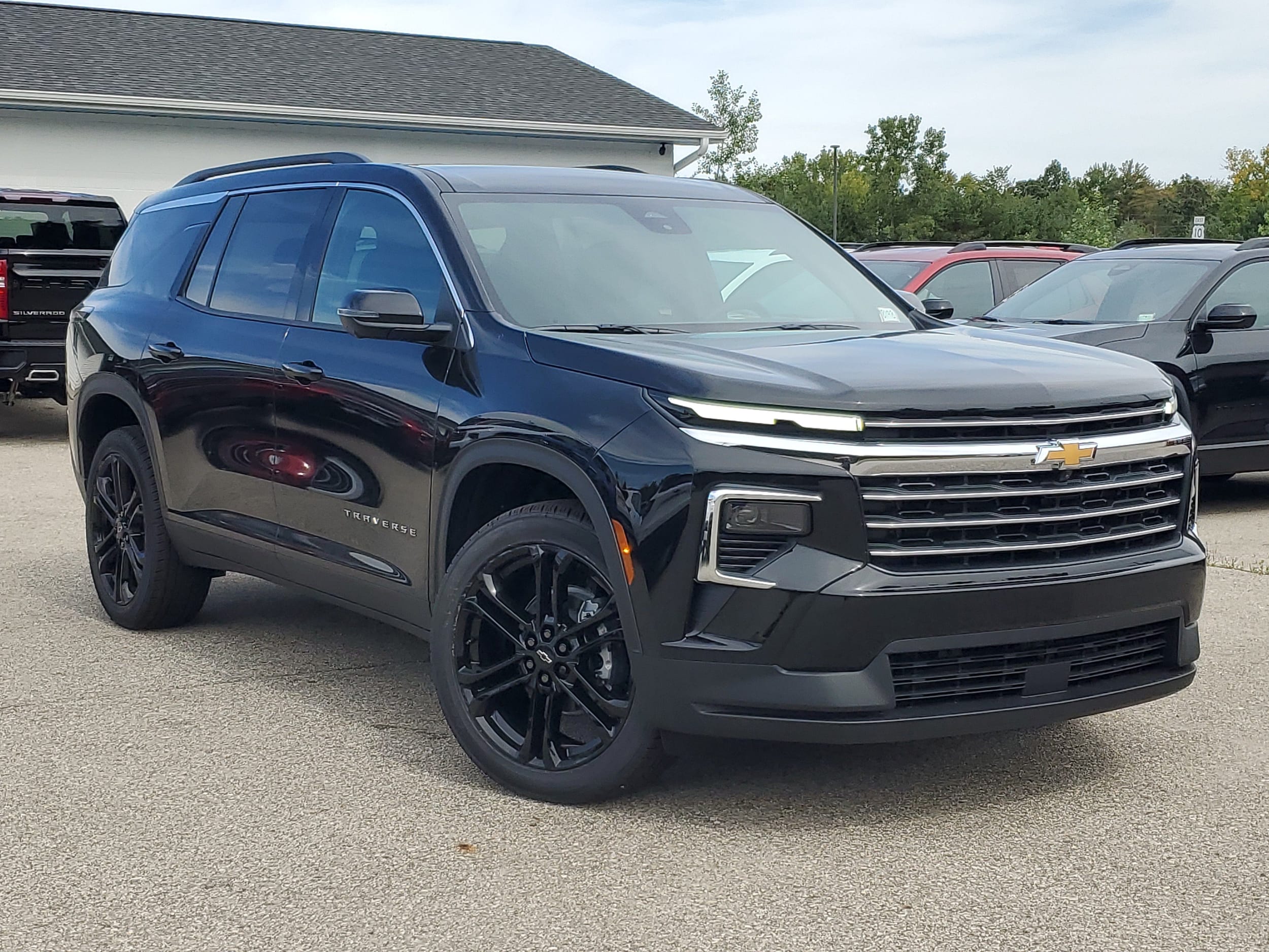 2027 Chevrolet Traverse LT - Photo 1