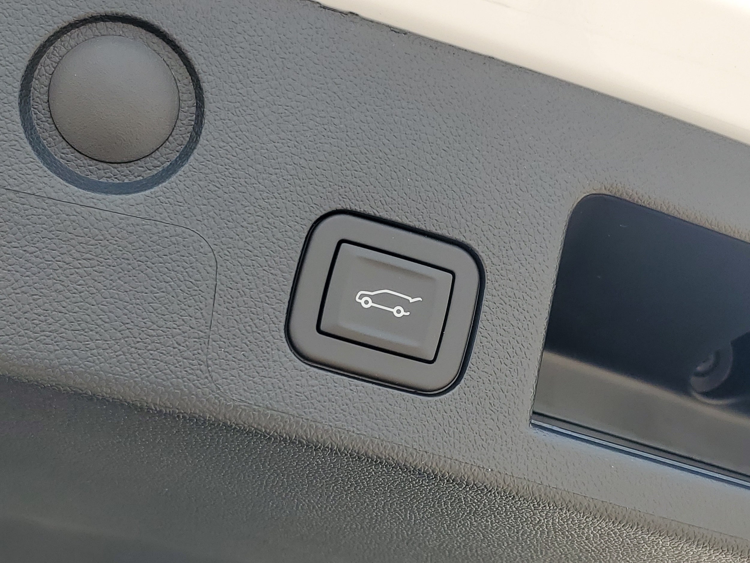 2027 Chevrolet Equinox LT - Photo 30