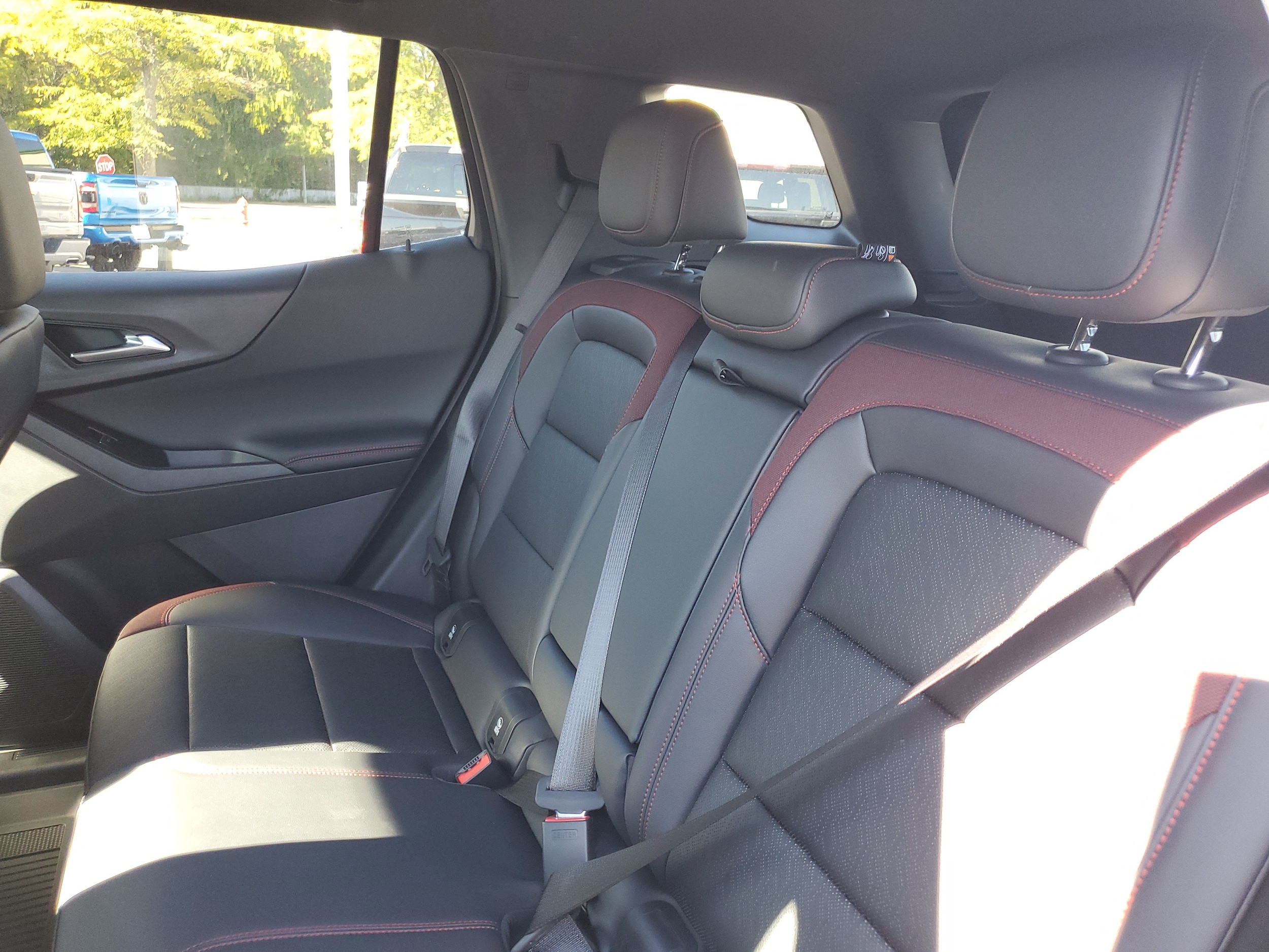 2027 Chevrolet Equinox RS - Photo 27