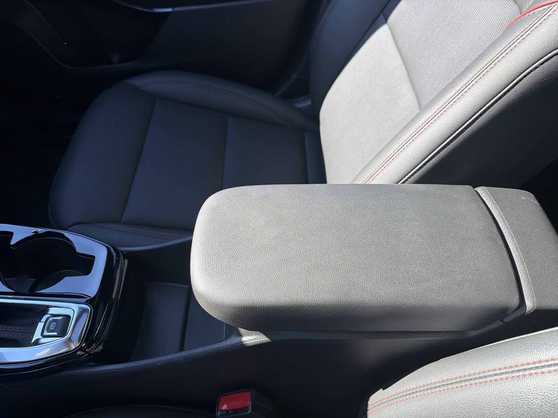 2025 Chevrolet Trax RS - Photo 28