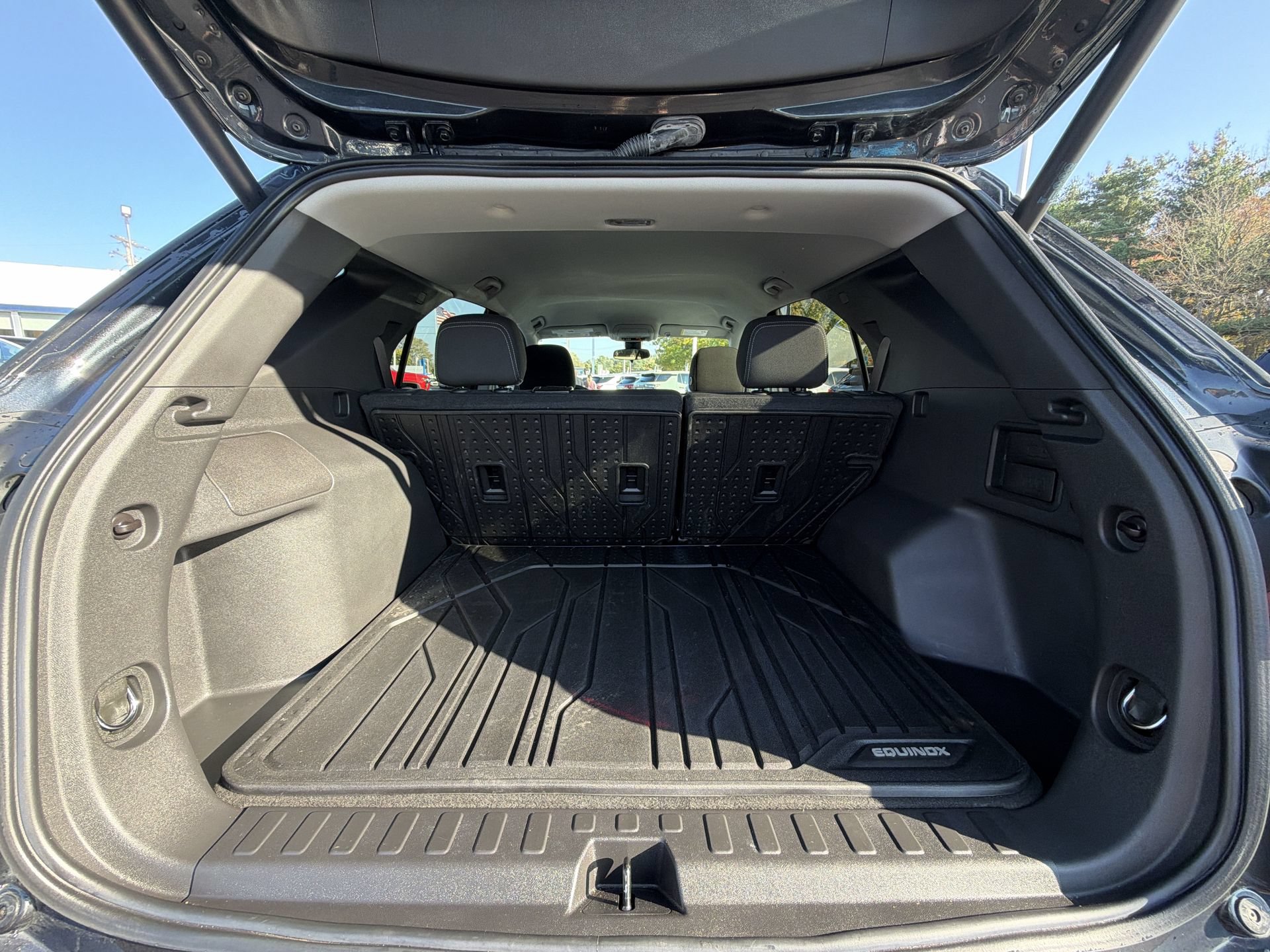 2023 Chevrolet Equinox LT - Photo 37