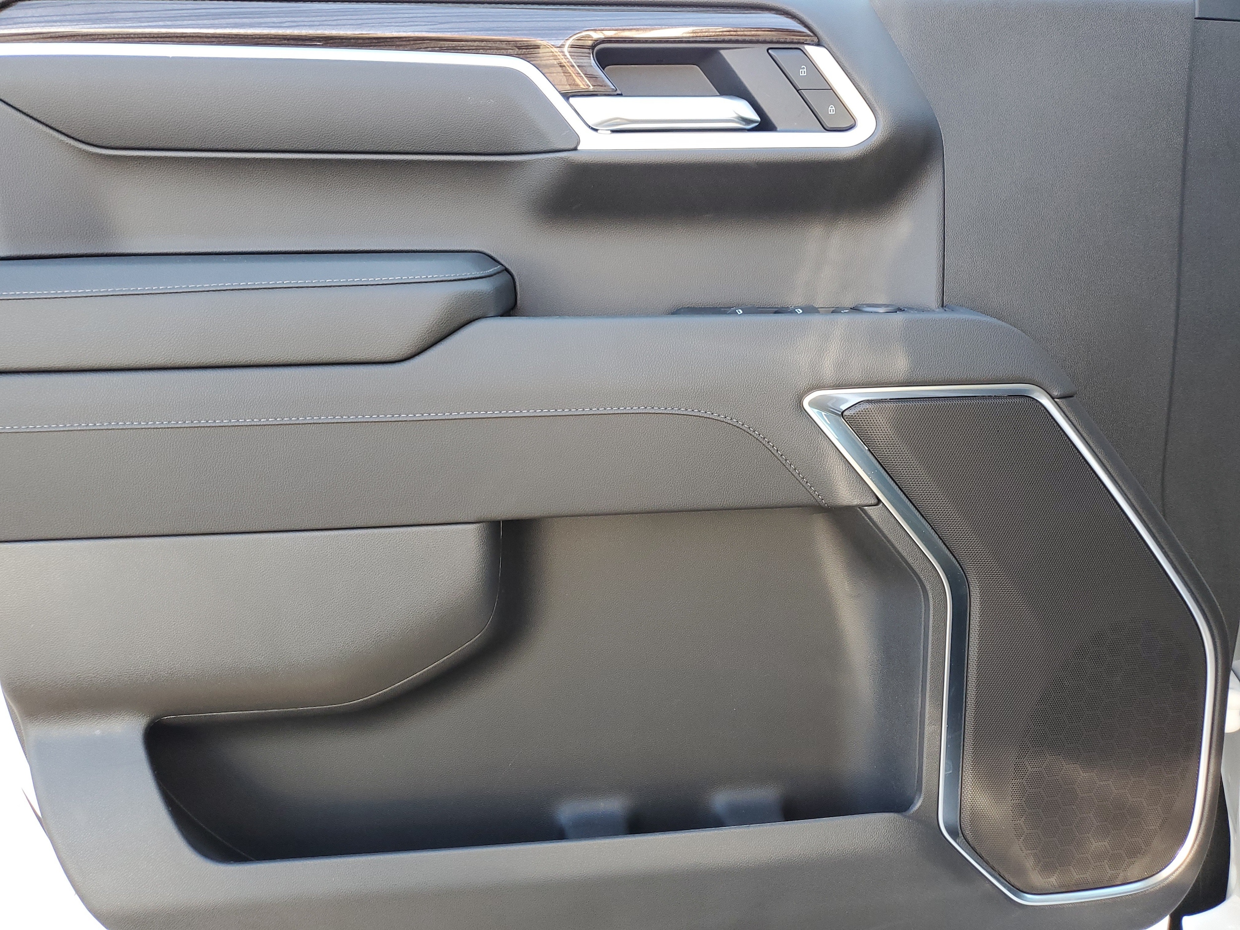 2026 Chevrolet Silverado 1500 RST - Photo 21