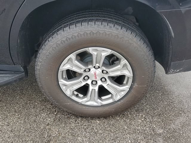 2024 GMC Yukon SLE - Photo 28
