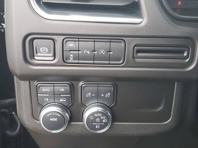 2024 GMC Yukon SLE - Photo 6