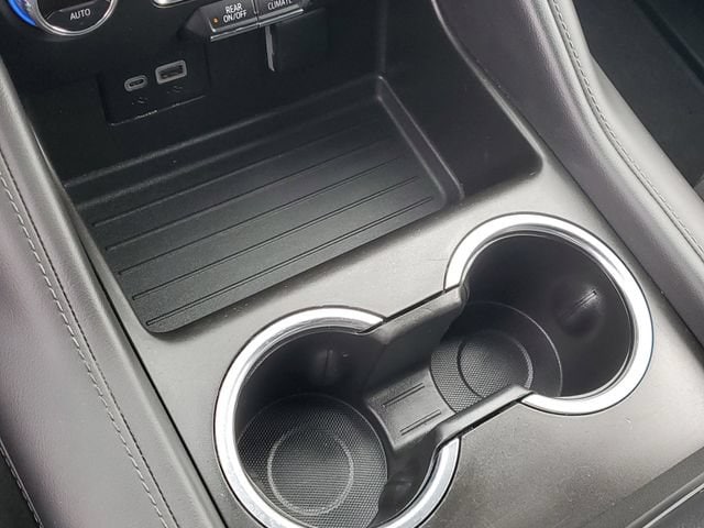 2024 GMC Yukon SLE - Photo 16
