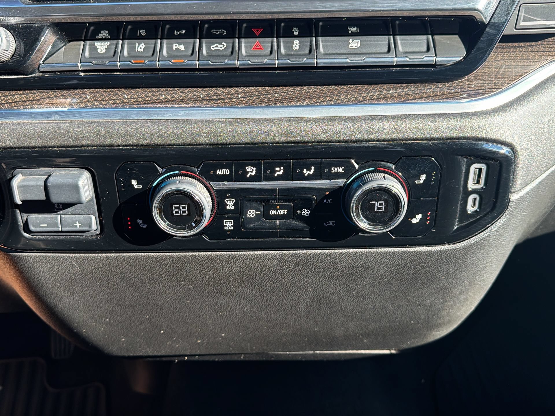 2025 Chevrolet Silverado 2500HD LT - Photo 28