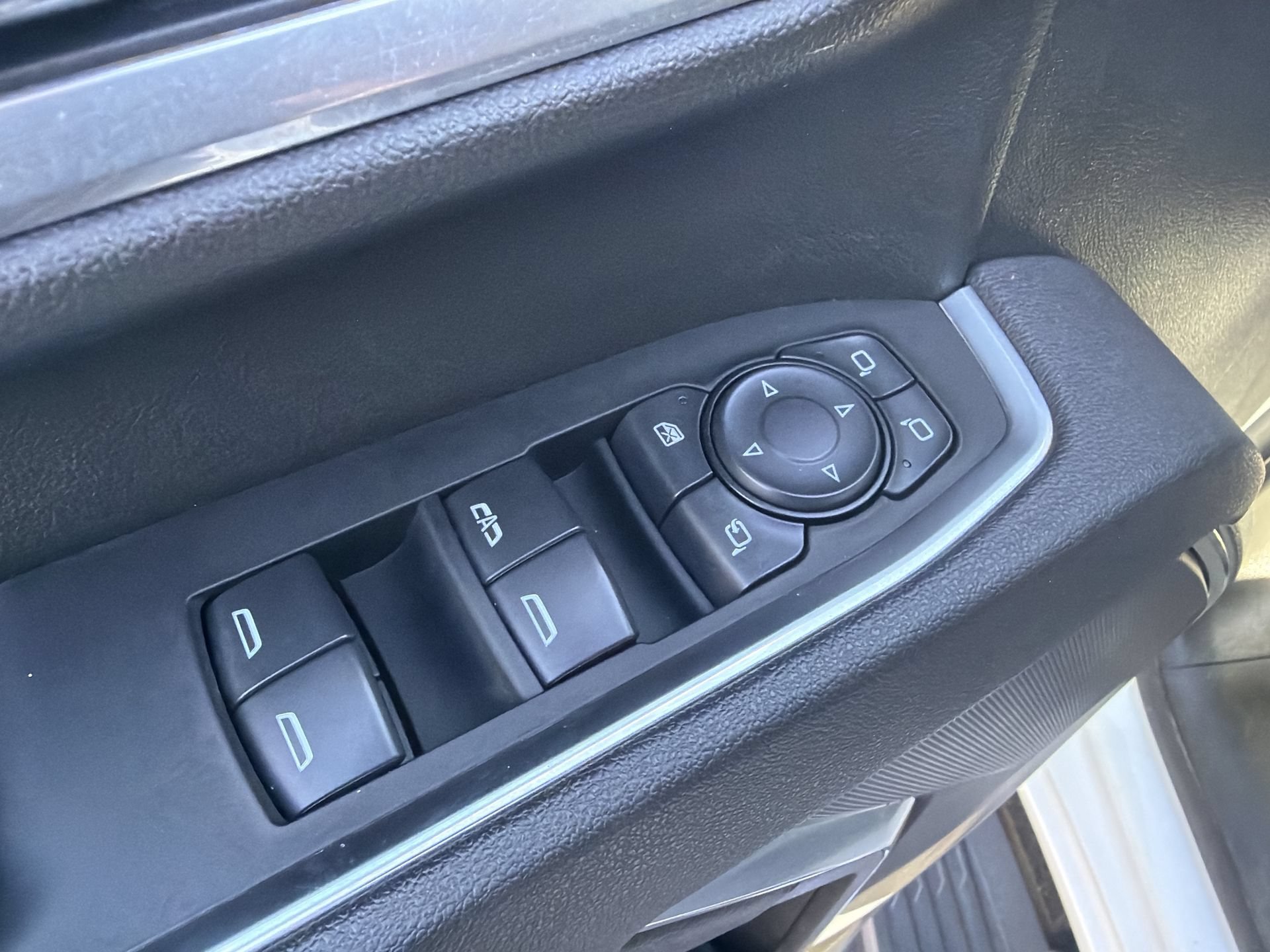 2025 Chevrolet Silverado 2500HD LT - Photo 12